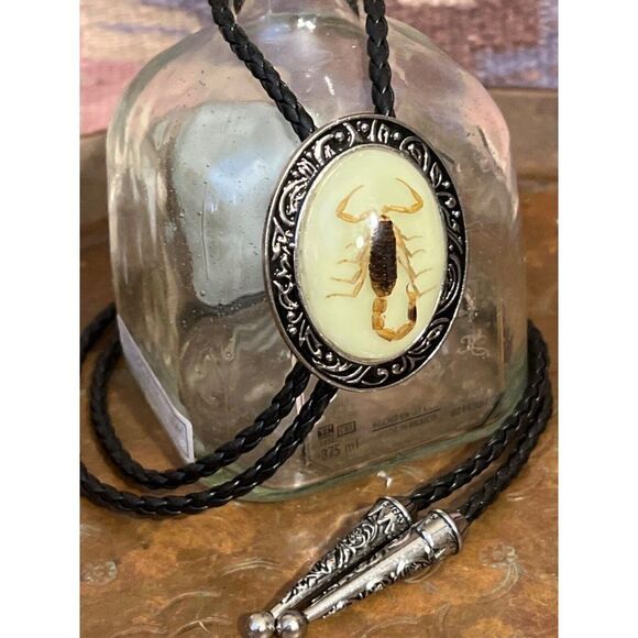 SCORPION BIRTHDAY DAD Silver Lariat Bolo Tie Western GLOW IN DARK LEATHER FATHER - Picture 1 of 14